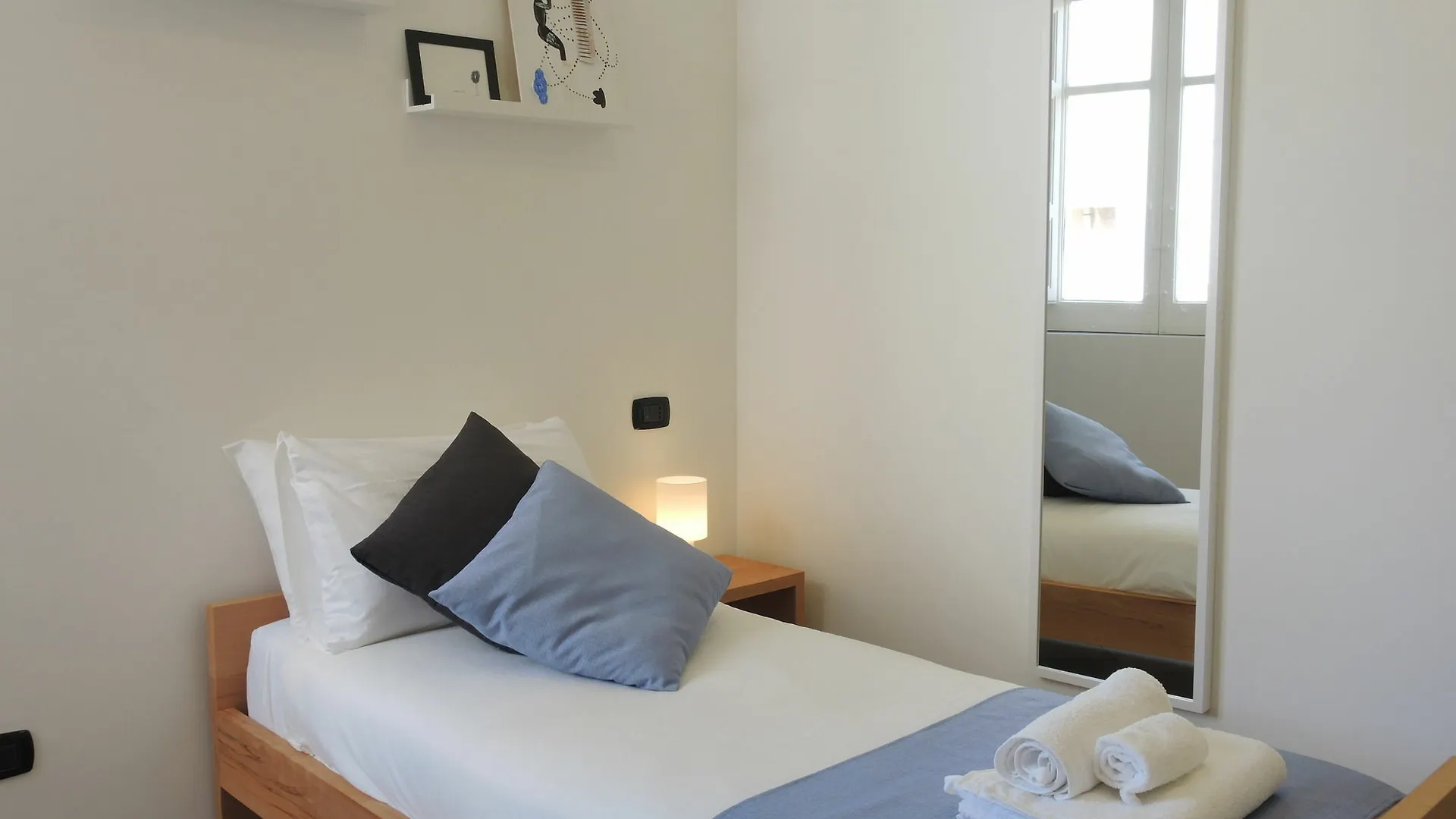 B&B Fuori Squadro - In Centro Con Terrazza Relax Vista Mare Reggio di Calabria Włochy